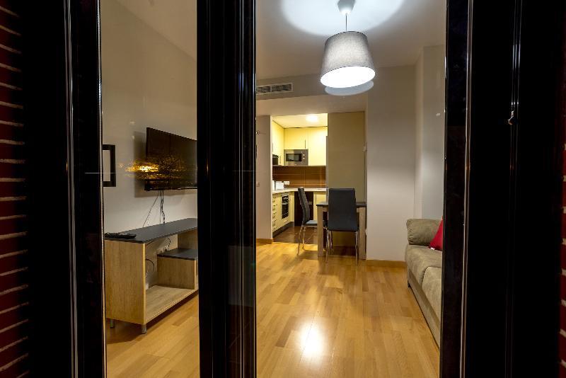 Soemn Apartments Alcala de Henares Bagian luar foto
